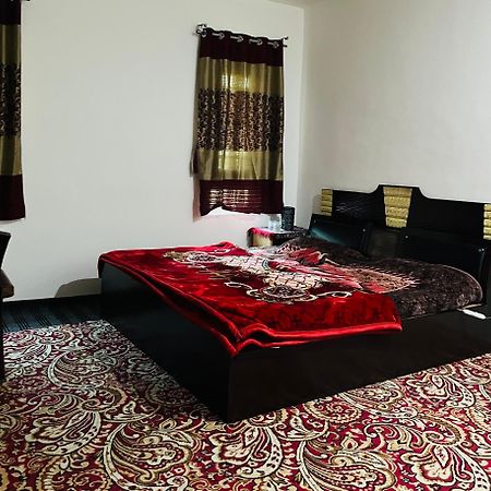 Sunset View Gulmarg Apartment Bagian luar foto